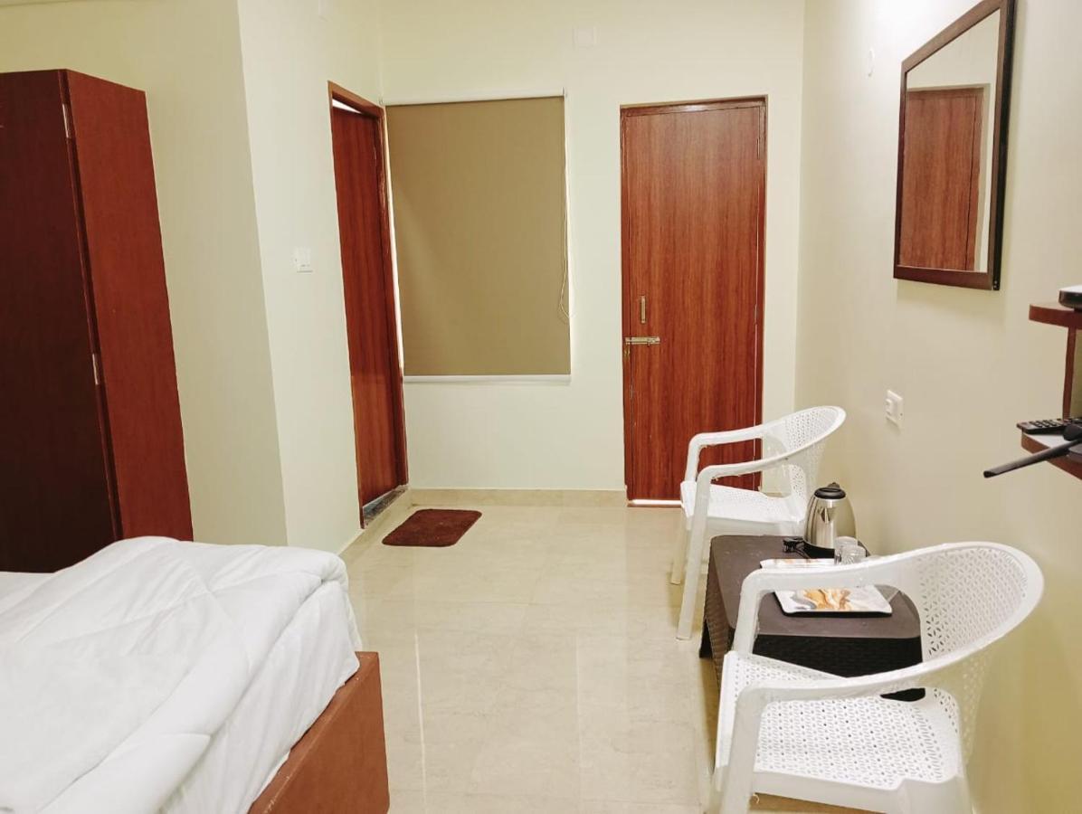 The Paradise Guest Inn Nellore Buitenkant foto