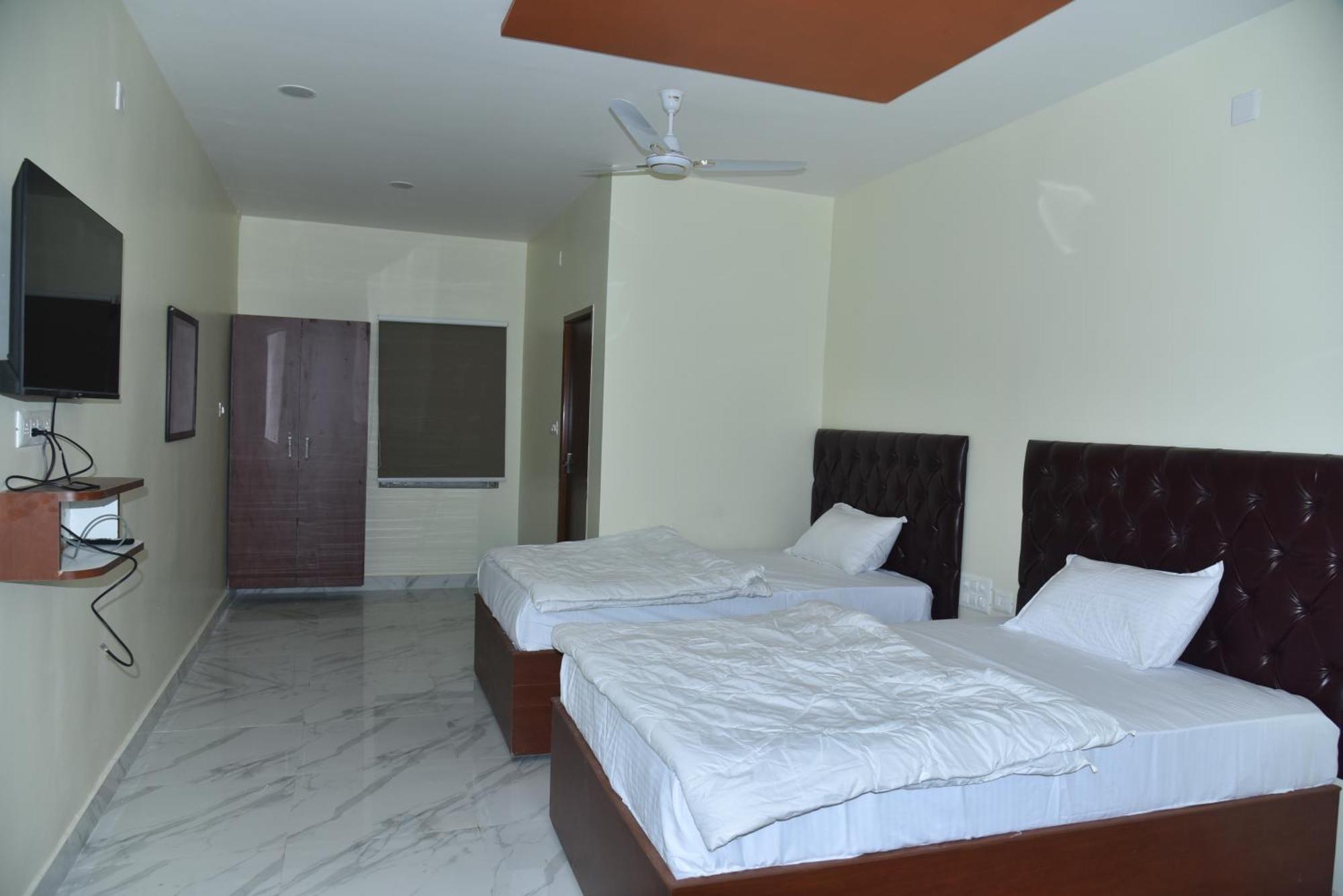 The Paradise Guest Inn Nellore Buitenkant foto